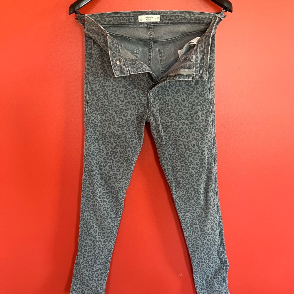A&F